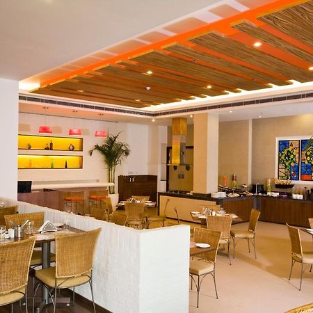 Lemon Tree Hotel, East Delhi Mall, Kaushambi Ghaziabad Restoran fotoğraf